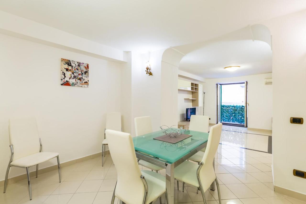 Qs1 - Indipendent Flat In Center Naples Exterior photo